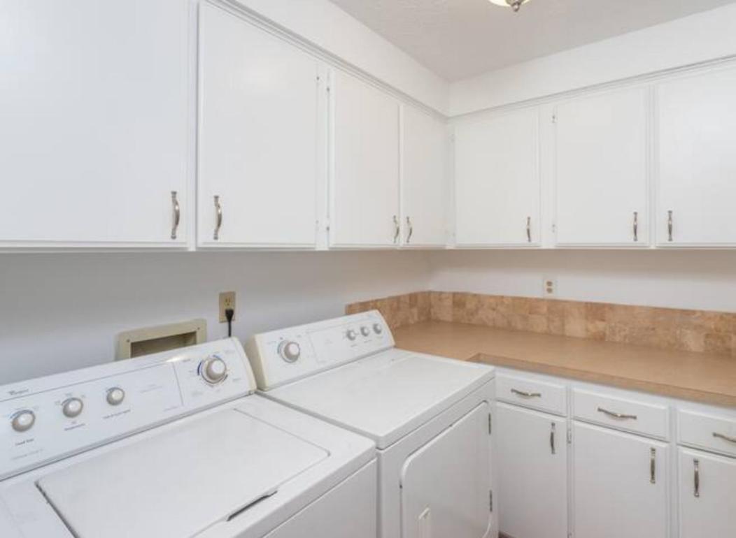 Experience Nirvana With Artwork Collections From Around The Globe Located In Lakewood Neighborhood In Se Boise Next To A Park, Minutes From Bown Crossing And The Boise River, 10 Minutes To Downtown, 4 Beds, Sleeps 8, Pets Welcome In Large Fenced In Y Экстерьер фото